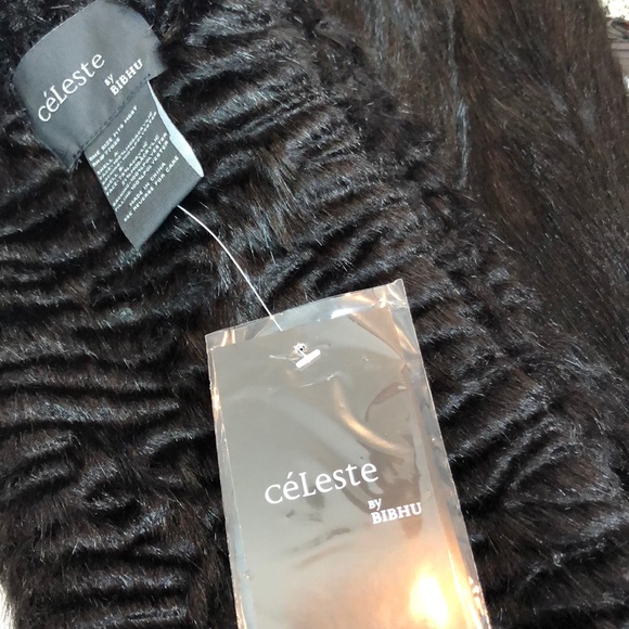 CeLeste by Bibhu Faux Fur Boa - Picture 7 of 7